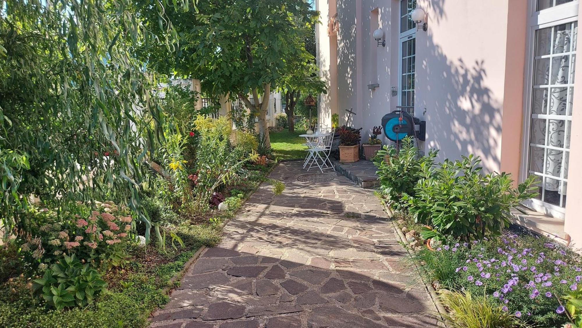 Leipzig Ferienwohnung In Ruhiger Lage Экстерьер фото